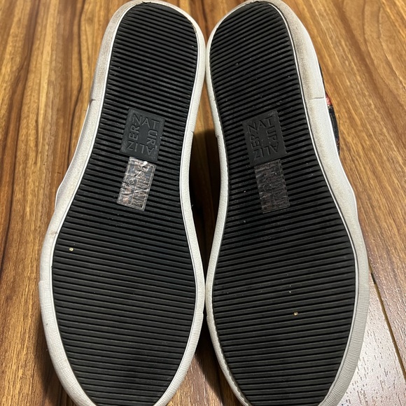 Naturalizer Slip on Sneakers - Picture 3 of 3